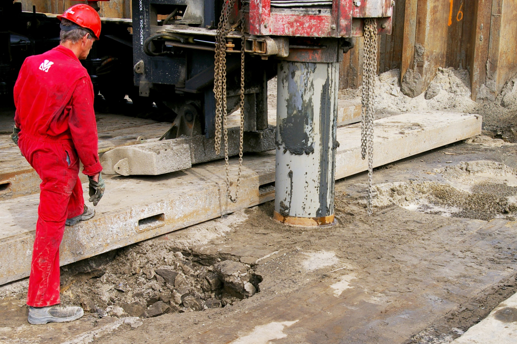 Pile driving supervision